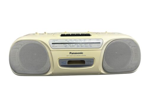 Panasonic RX-FS430 Portable Radio Cassette Player Recorder Boombox Stereo White. - Picture 3 of 15