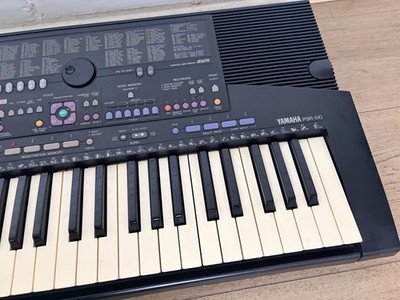 Yamaha PSR-510 61鍵盤キーボード Yamaha PSR-510 61-Key MIDI Portable Keyboard Synthesizer - Black