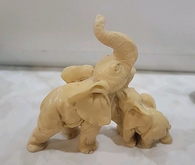 Vintage 1960s A. Santini Italy Elephant & Baby Figurine Ivory Look Resin 5''