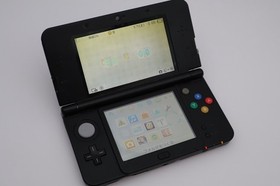 Nintendo New 3DS  region free 4GB Handheld Gaming System