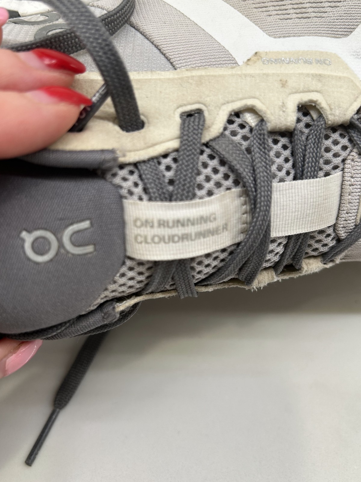 ON Cloud Running Cloudrunner 2 Sneakers Womens Si… - image 9