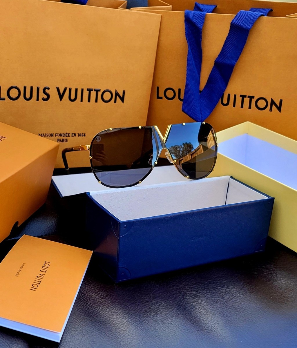 ■Rady- ̗̀ ♡ ̖́- ■✨美品⚜️LOUIS VUITTON⚜️サングラス LOUIS VUITTON SUNGLASSES DAMIER & GOLD FRAMED OVERSIZED SHIELD