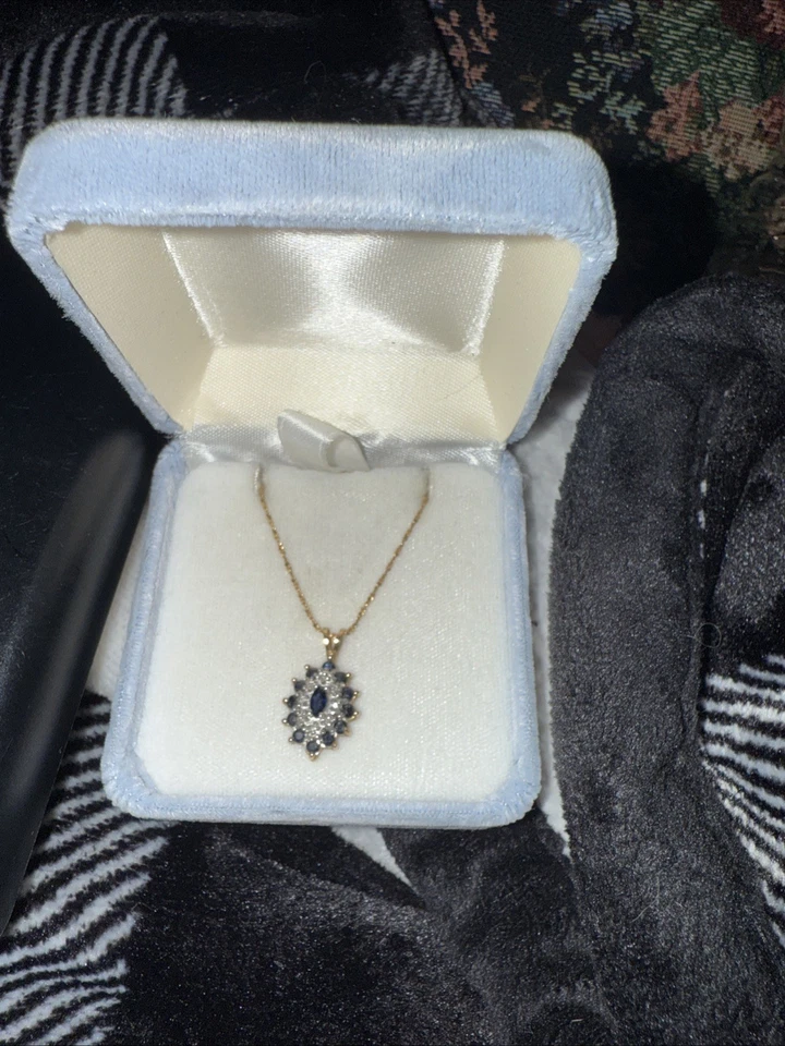 Collar de zafiro genuino con acento de diamantes ha sido zafiro autenticado Foto 2 de 4
