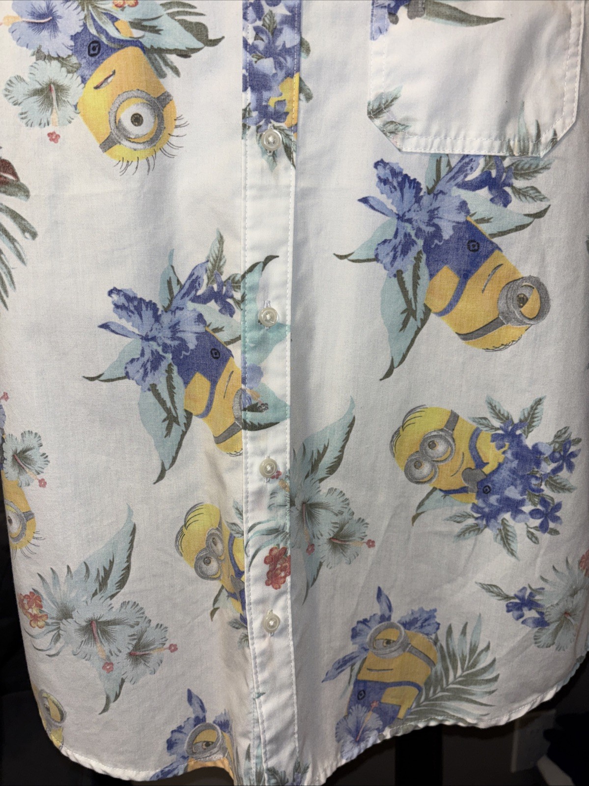 Despicable Me Minions Reverse Pattern Button Down… - image 4