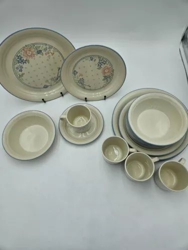 Corelle Corning Symphony 20 Pc Dinnerware Set Pink Blue Floral Vintage