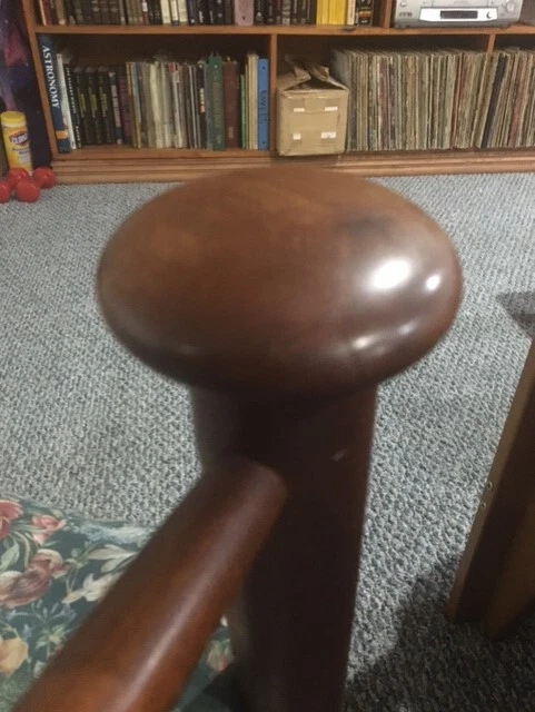 Sillón Shaker años 1800 con tapas de setas Foto 4 de 4