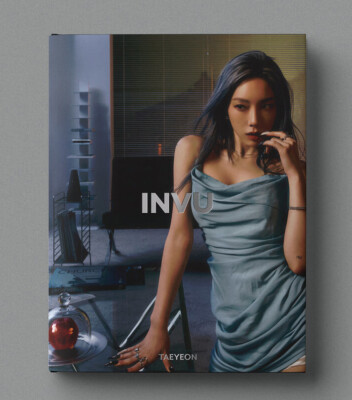 TAEYEON 3RD ALBUM INVU ENVY Ver. LIMITED EDITION CD + PHOTOCARD +