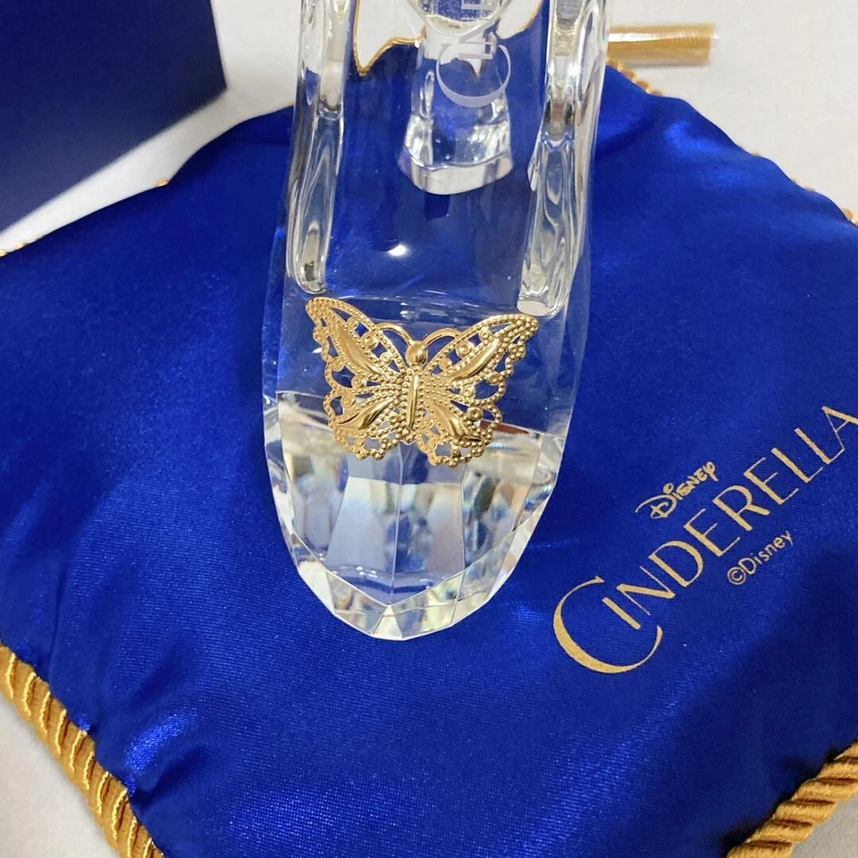 Disney Cenerentola Ciabatta di Vetro Blu Set di Cuscini Telegram Limited f/s - Immagine 2 di 4