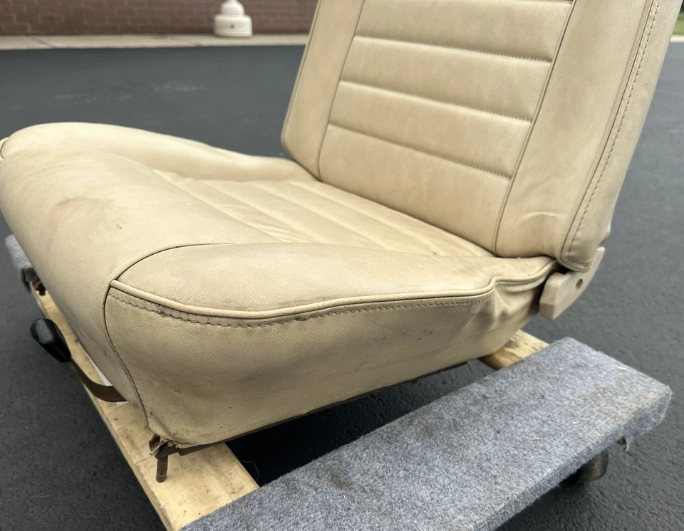 Ford Mustang 1965 1966 asiento delantero lado del pasajero cupé de lujo pony pergamino Foto 4 de 4