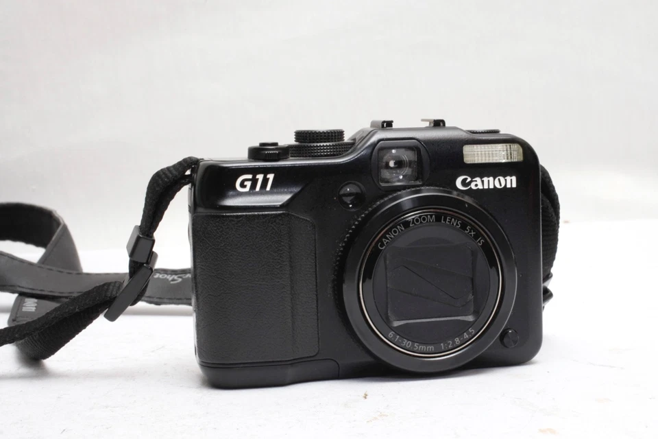 Canon Powershot G11 10mp Black, 5x zoom Flip Screen Excellent Tested working - Image 2 of 4