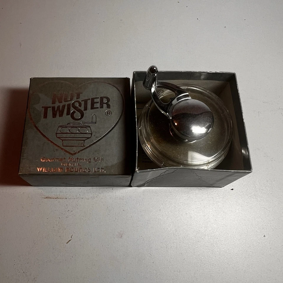 William Bounds винтажная мускатная мельница терка орех твистер хром США - Изображение 2 из 4