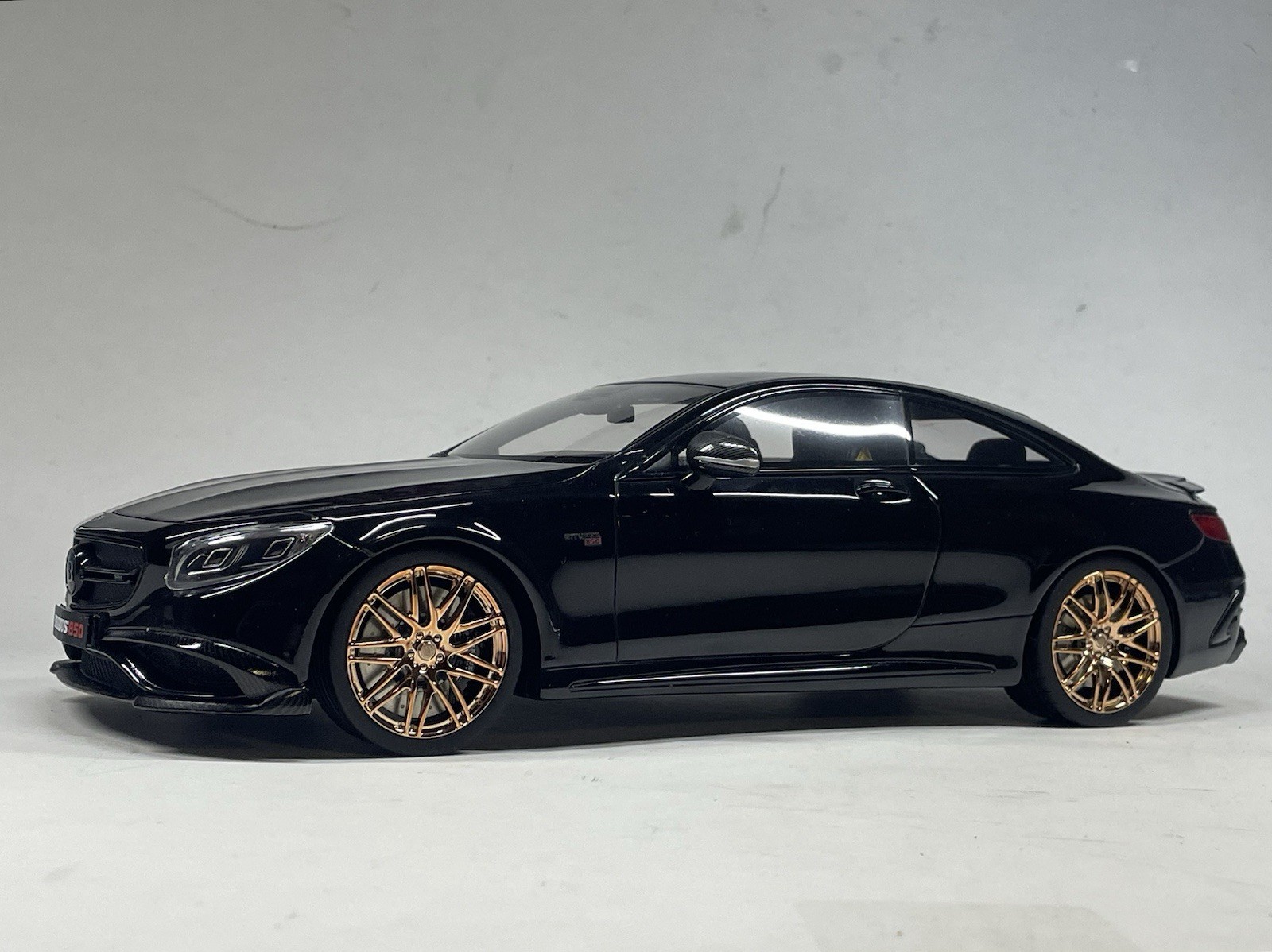 GT Spirit Brabus 850 black GT110