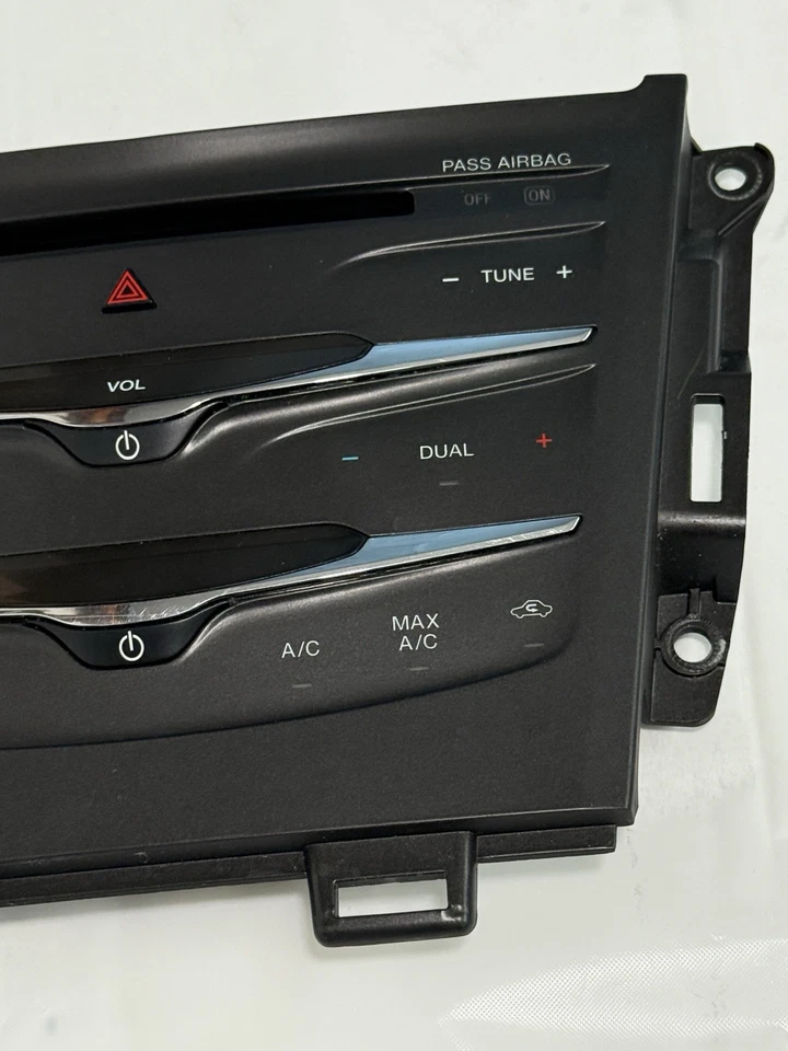 Lincoln MKT 14-19 Heater A/C Temperature Radio Control Unit OEM EE9T-18A802-AC - Image 3 of 4