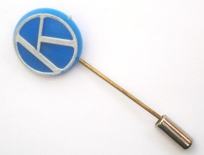 P571) Blau K Monogramm Buchstabe Name Logo Vintage Werbeabzeichen Krawatte Anstecknadel