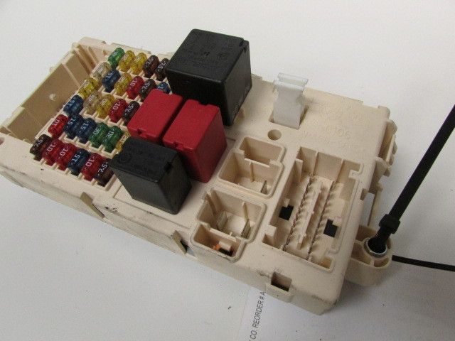 Maserati Quattroporte, Dashboard Fuse Box Control Unit, Used, P/N 209876