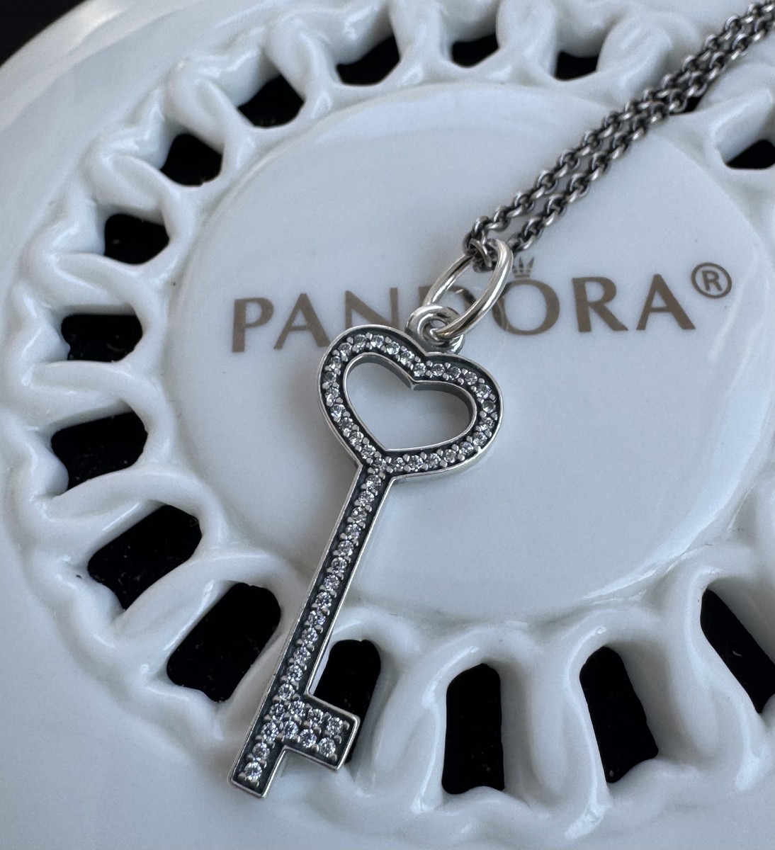 Authentic Pandora Unlock My Heart Key Chain Necklace #390369CZ-90