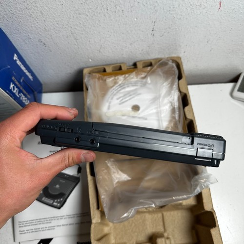 Panasonic KXL-783A Black Built-In Speaker Portable External CD-ROM Drive Player - Picture 15 of 20