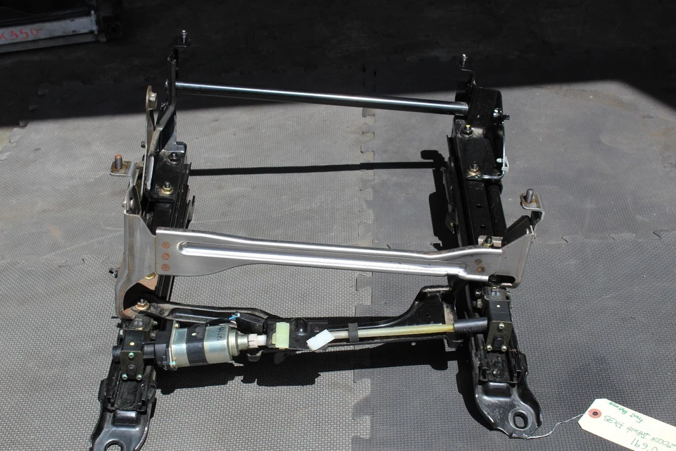 Infiniti FX35 2003-2005 asiento del pasajero delantero derecho riel de vía motor J691 Foto 4 de 4