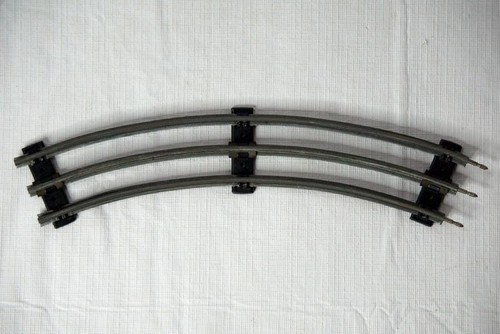 43 pcs of O Gauge Curved Train Track - Picture 2 of 6