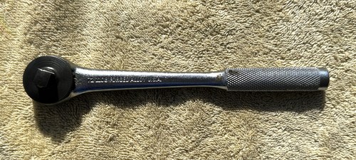 VINTAGE EASCO 3/8 INCH DRIVE THUMBWHEEL RATCHET NO. 72-1108 - Picture 3 of 5