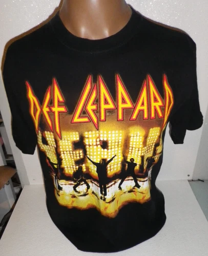 Def Leppard T Shirt YEAH Vtg 2006 Tour Size Medium Rock Conc 2000s vintage concert t-shirt, vintage, size M, single stitch, B+ condition