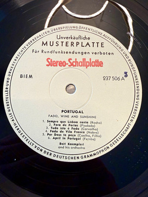 LABOR LP BERT KAEMPFERT PORTUGAL 237 506 POLYDOR MUSTERPLATTE STEREO LAB 0647³