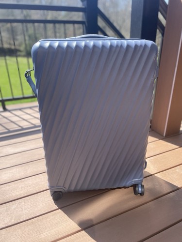 Tumi 19 grados internacional expandible 4 ruedas azul texturizado 147679-A226 - Imagen 1 de 11