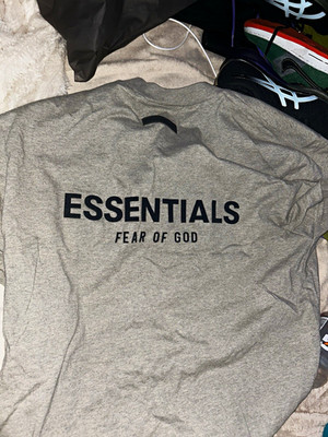 Essentials Fear of God ESSENTIALS Gray Logo Graphic Crew Neck T-Shirt Men S