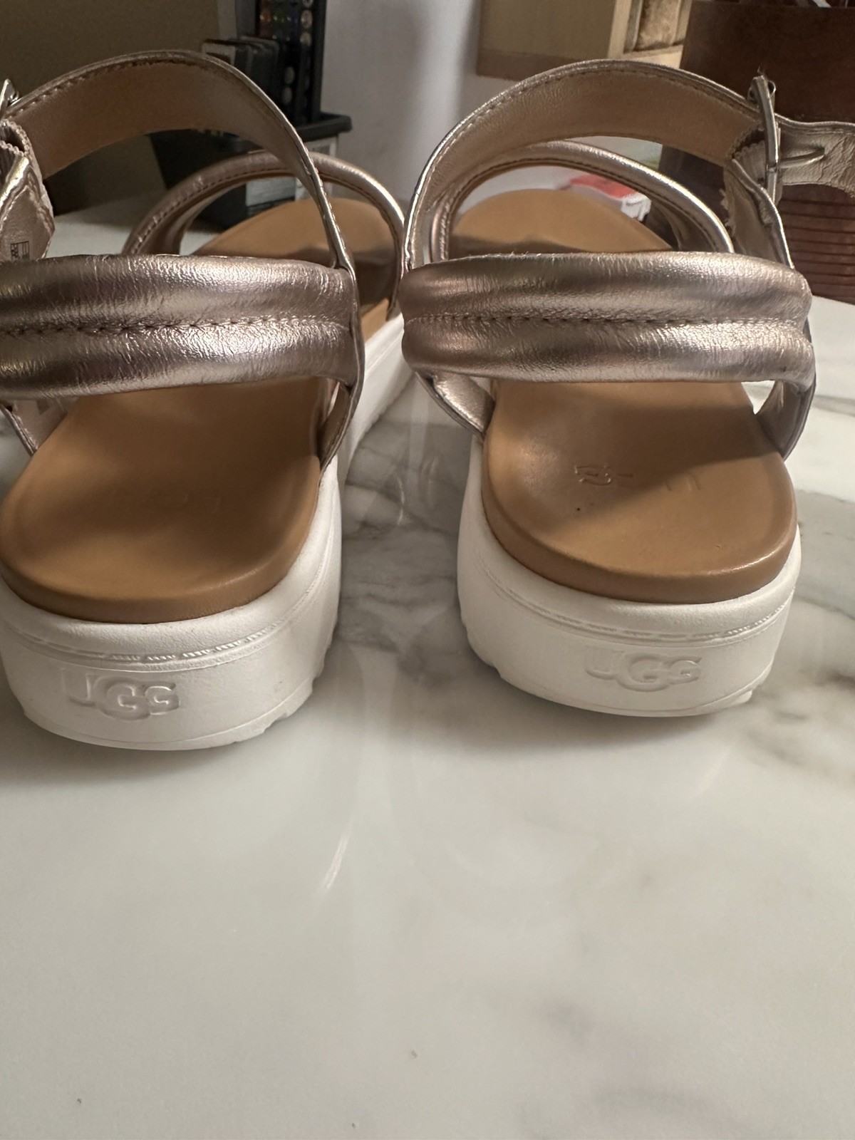 UGG SANDALS - image 4