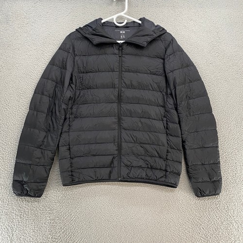 Chaqueta acolchada Uniqlo para mujer pequeña con capucha aislada negra con cremallera ultraligera