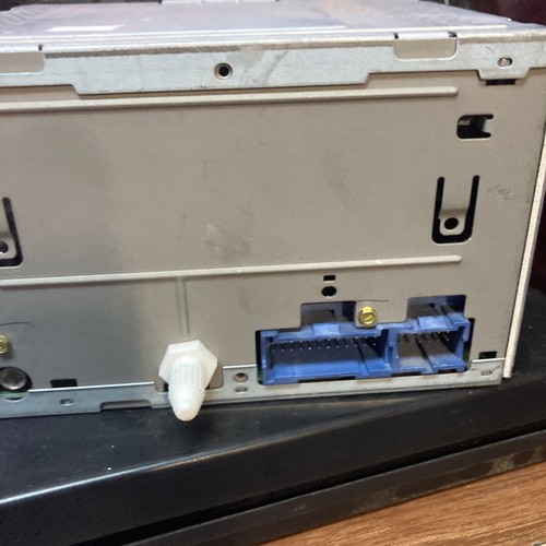 Delphi Delco Factory Stereo Radio AM/FM/CD Player GM Part #22734878 *NOT TESTED* - Picture 9 of 12