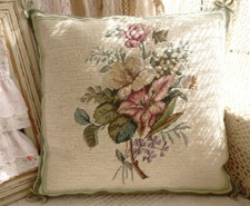 14" Beautiful Elegant Vivid Flower Art Blooming Floral Bunch Needlepoint Pillow