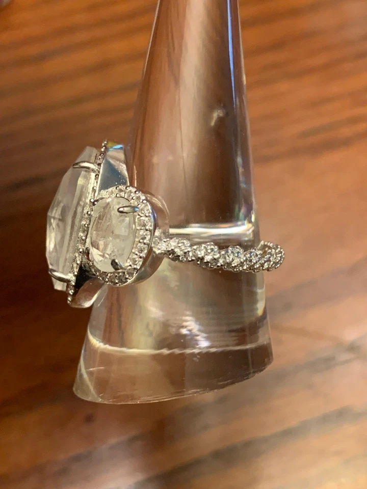 Anillo Bomb Party Talla 8 Resort Wear RG65679 The Devina Anillo Cuarzo Blanco Plata Foto 4 de 4