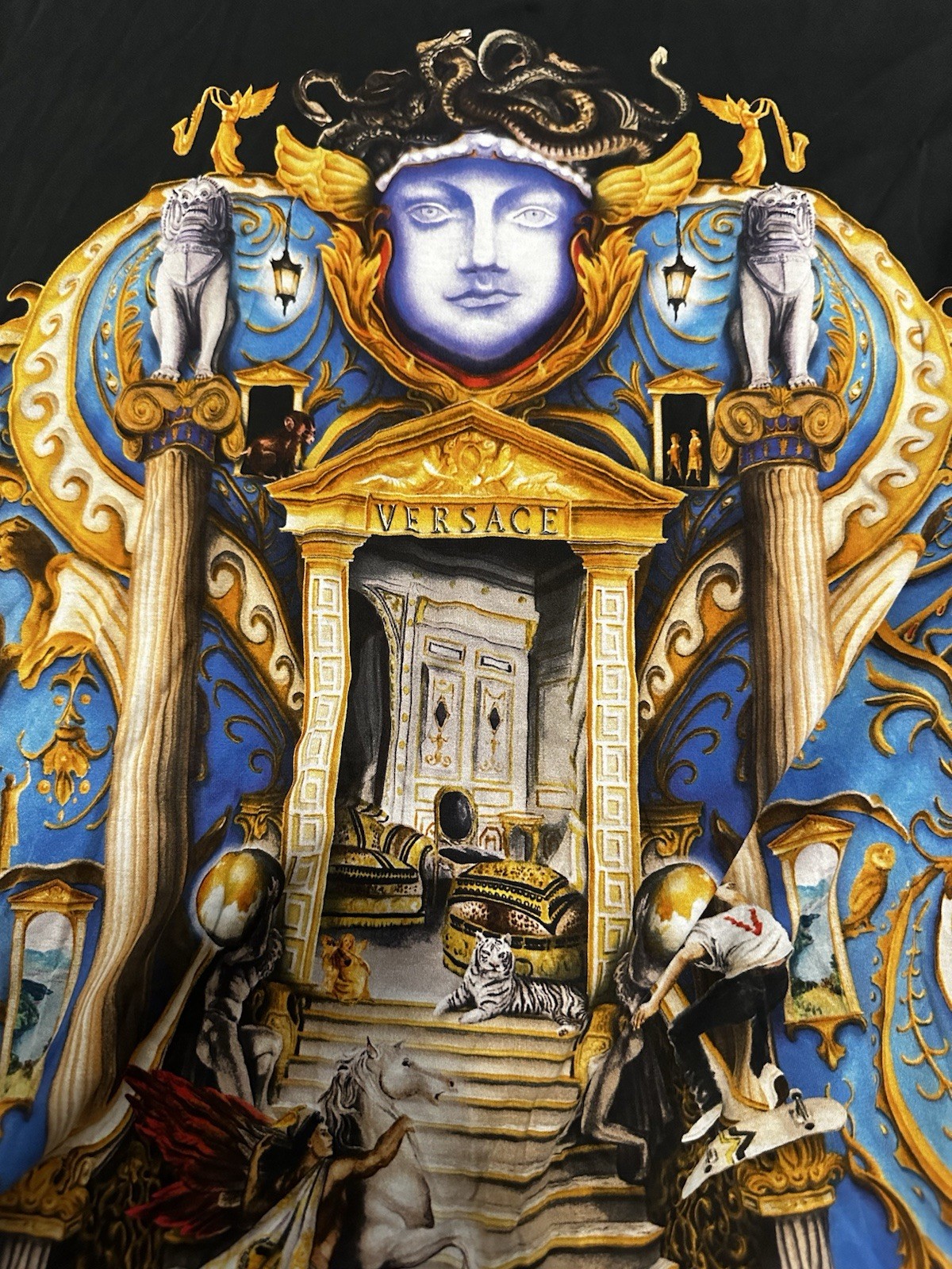 Authentic Versace Baroque Temple Statement T-Shir… - image 2