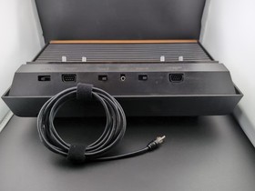 Atari 2600 Video Computer System (Woodgrain 4-Switch) - Working