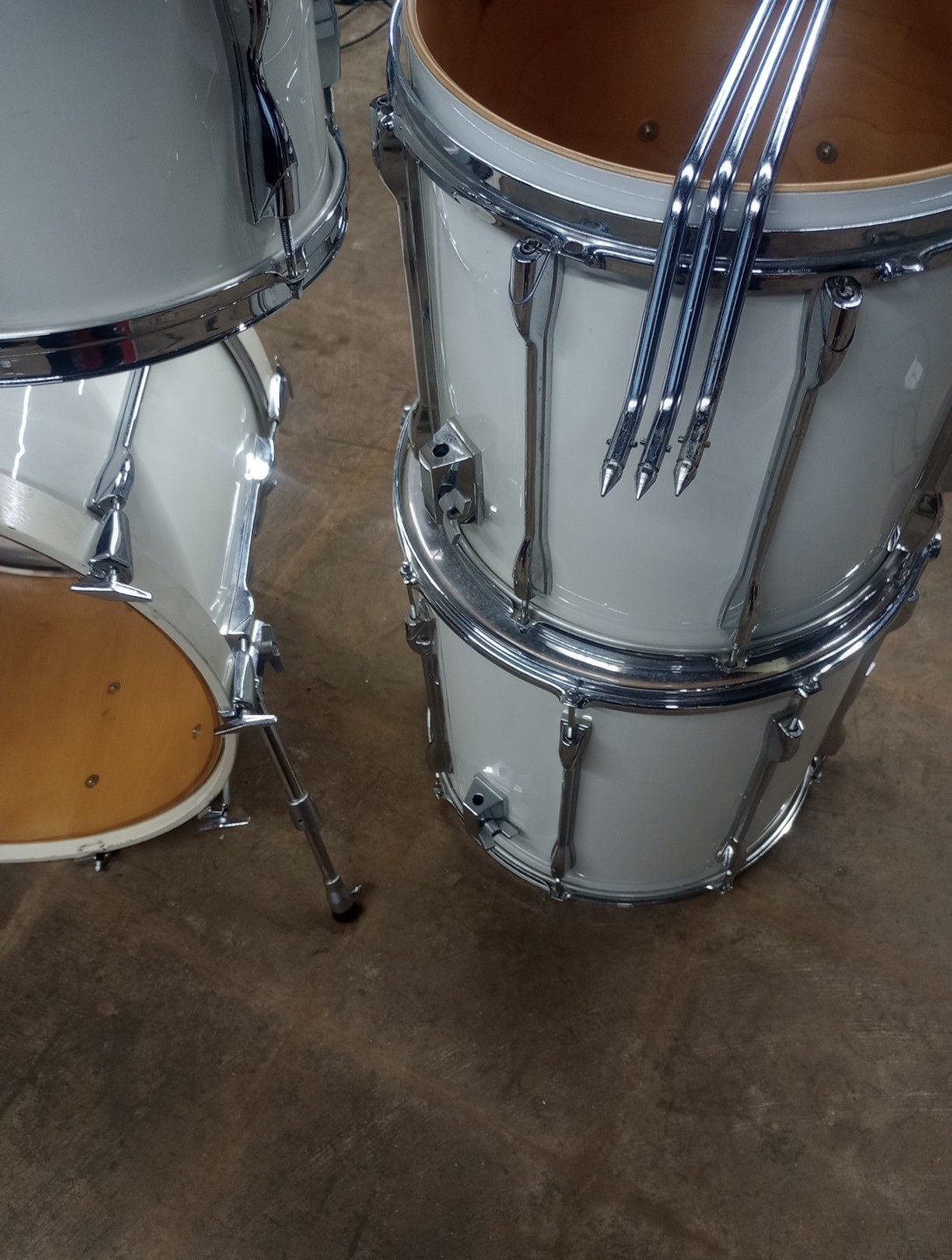 Yamaha Recording Custom 4 pc kit white