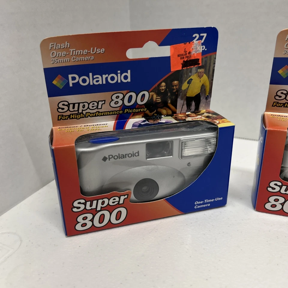 3 - Polaroid Flash One-Time-Use 35mm Camera 27 Exp. Super 800 Expires 2005 - Image 2 of 4