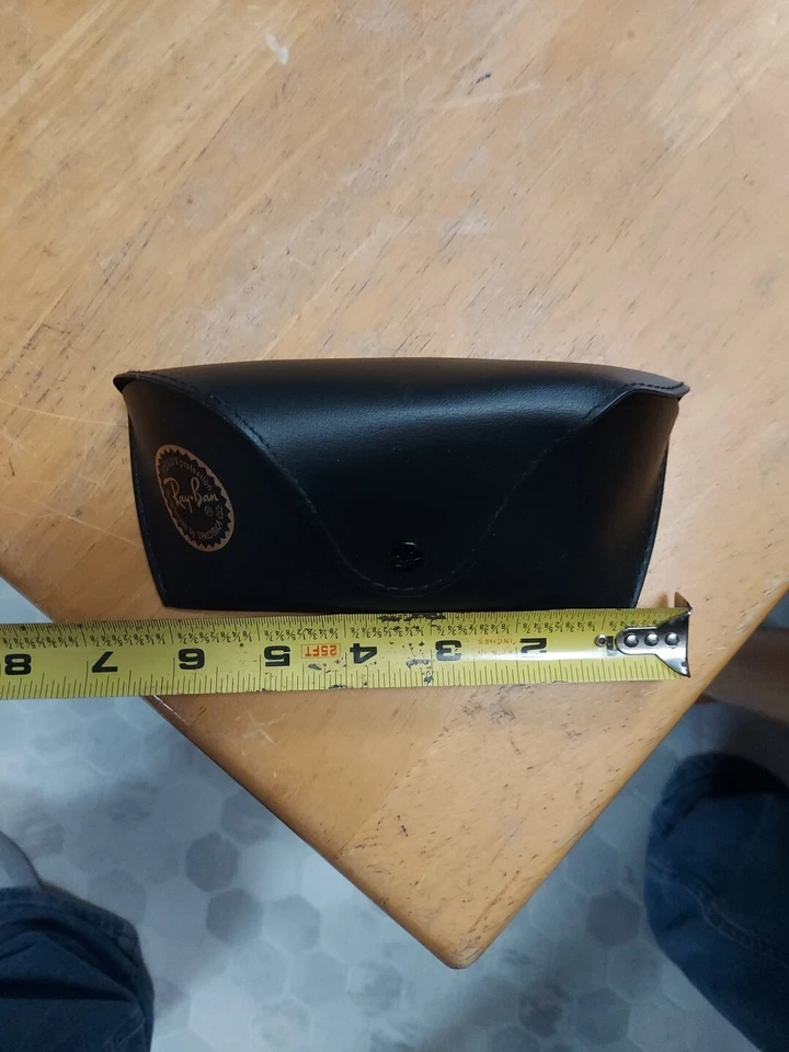 Lote a granel con soporte para gafas de sol Ray Ban  Foto 4 de 4