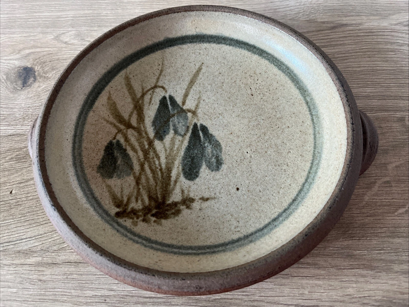 Beautuiful Studio Potter Pie Dish - Snowdrop Design 22 Cms Diameter Excl Handles