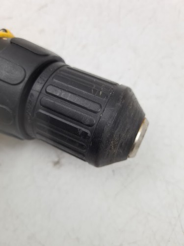 Los Von 4 DeWalt Bohrmaschinen - Defekt, Für Ersatzteile, Verkratzt - Bild 13 von 15