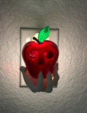 Bath & Body Works Evil Red Poison Apple Witch Hand Wallflower Plug In Halloween