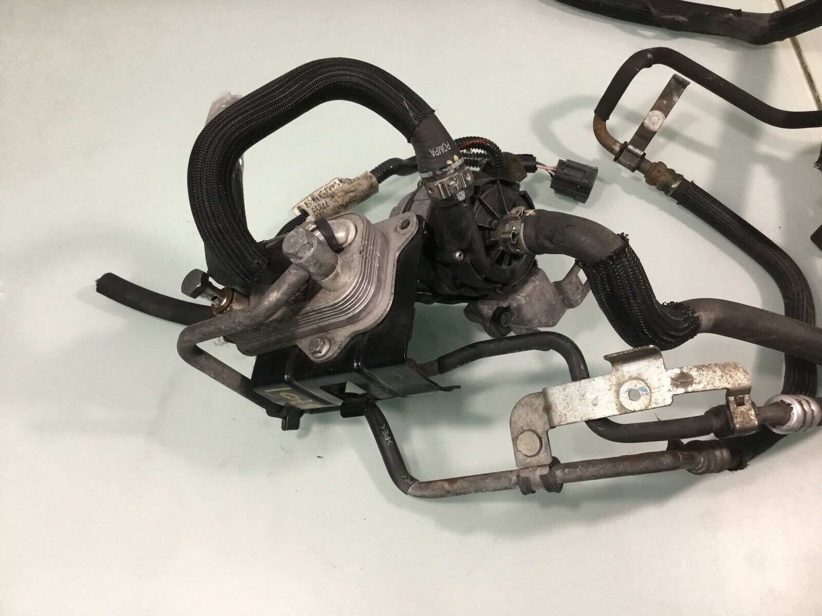 14-17 Maserati Ghibli S Auxiliary Secondary Water Coolant Pump w/ Oil Cooler  EP