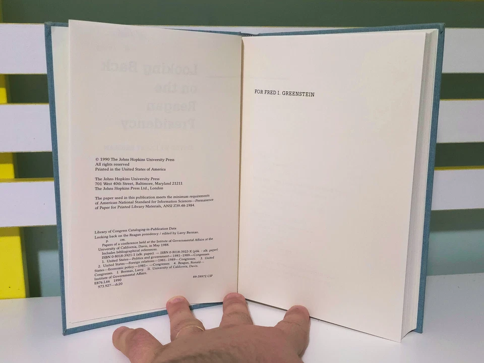 Looking Back on the Reagan Presidency! 1990 HC Book by Larry Berman - image 4 of 4