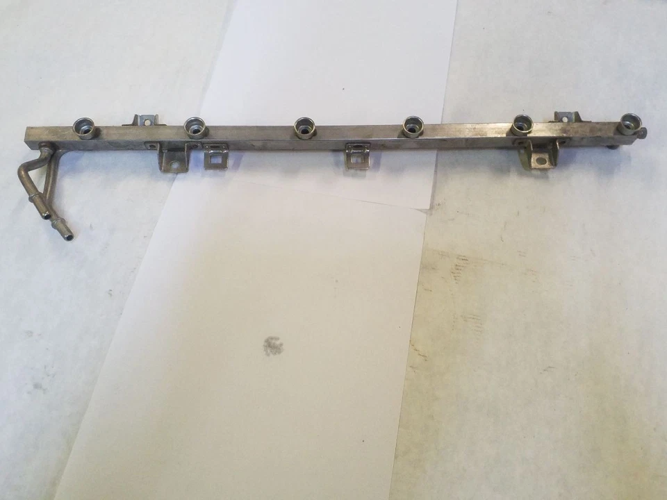 3.2L Fuel Rail | Fits 1997-2000 BMW Z3 328i - Image 2 of 4