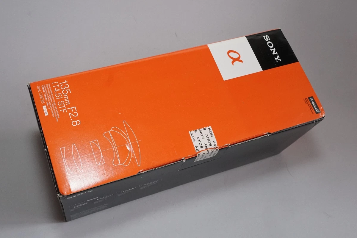 Sony STF 135mm F/2.8 T4.5 SAL135F28 Lens Minolta Alpha A-mount in Box