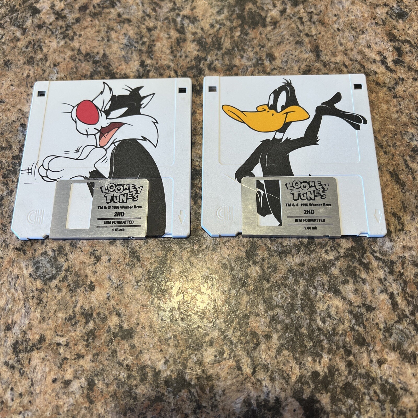 1996 Looney Tunes Daffy Duck & Sylvester Floppy Disk 2HD 1.44MB-image