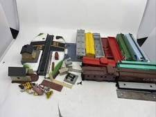Large HO Gauge Train Model Railroad Mixed Freight Car Lot And Accessories