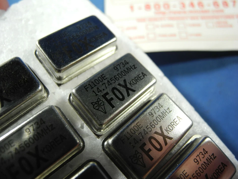 FOX F1100E  Crystal Oscillator 14.745600MHz, Qty.8 - Image 3 of 4