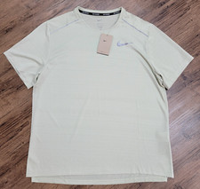 Nike Men  s Dri Fit Miler Running Shirt AJ7565-371 Light Green-Reflective Size-L