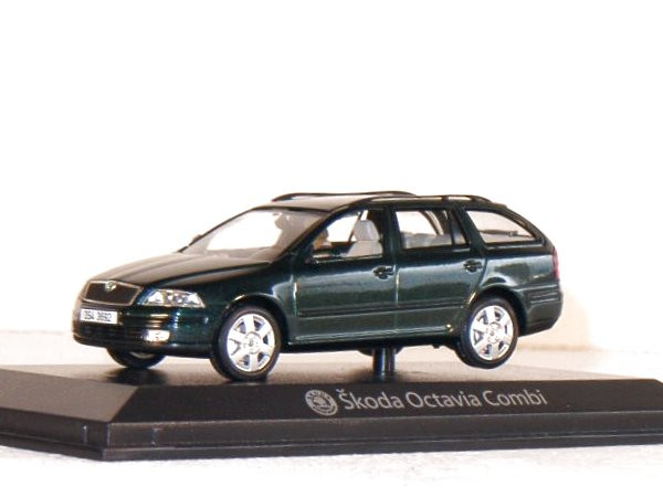 SKODA Octavia Combi - darkgreenmetallic - Norev 1:43